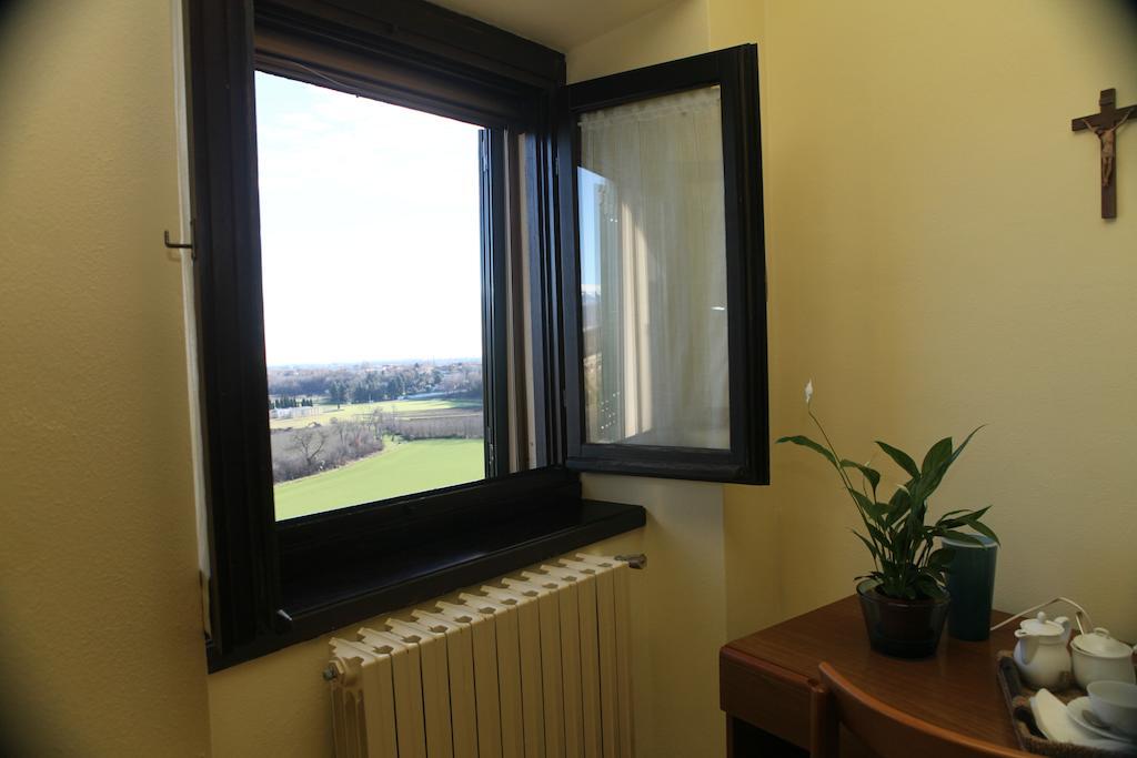 Villa Santa Maria Dell'Arco - Centro Oreb Cazzago San Martino Pokój zdjęcie