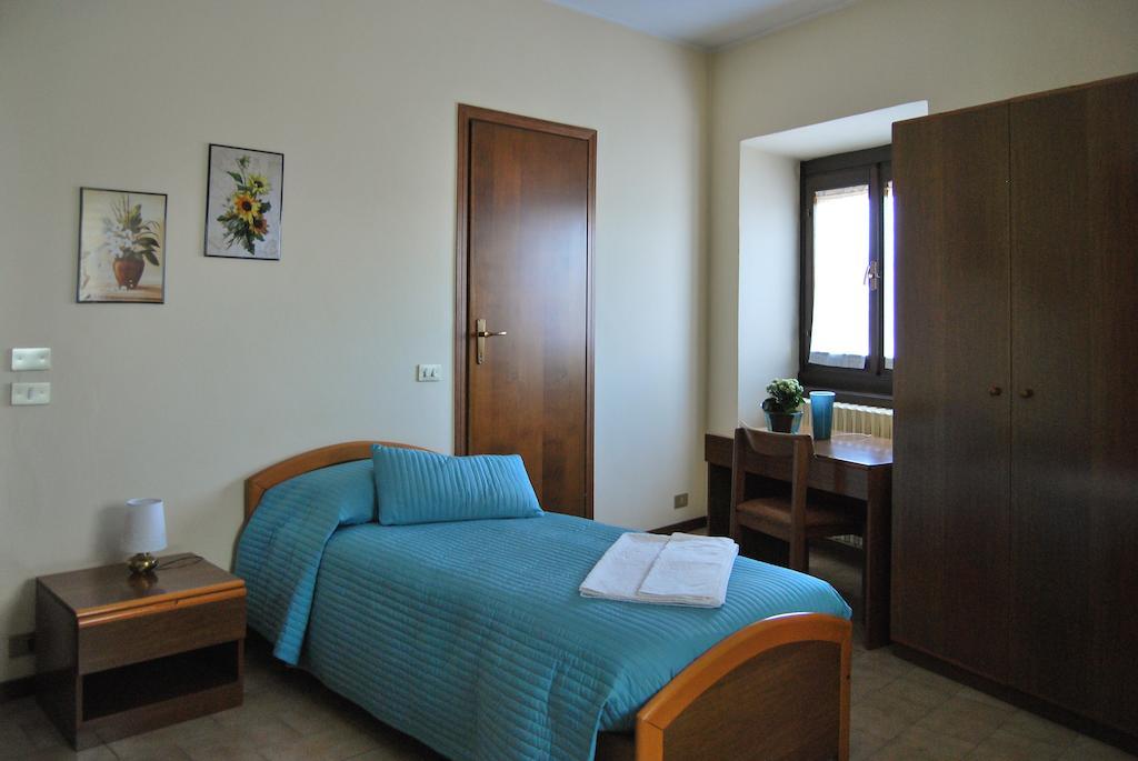 Villa Santa Maria Dell'Arco - Centro Oreb Cazzago San Martino Pokój zdjęcie