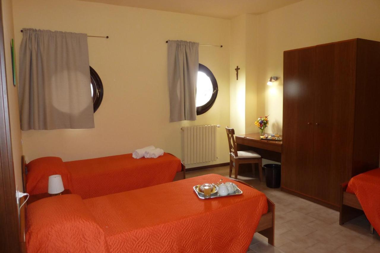 Villa Santa Maria Dell'Arco - Centro Oreb Cazzago San Martino Zewnętrze zdjęcie