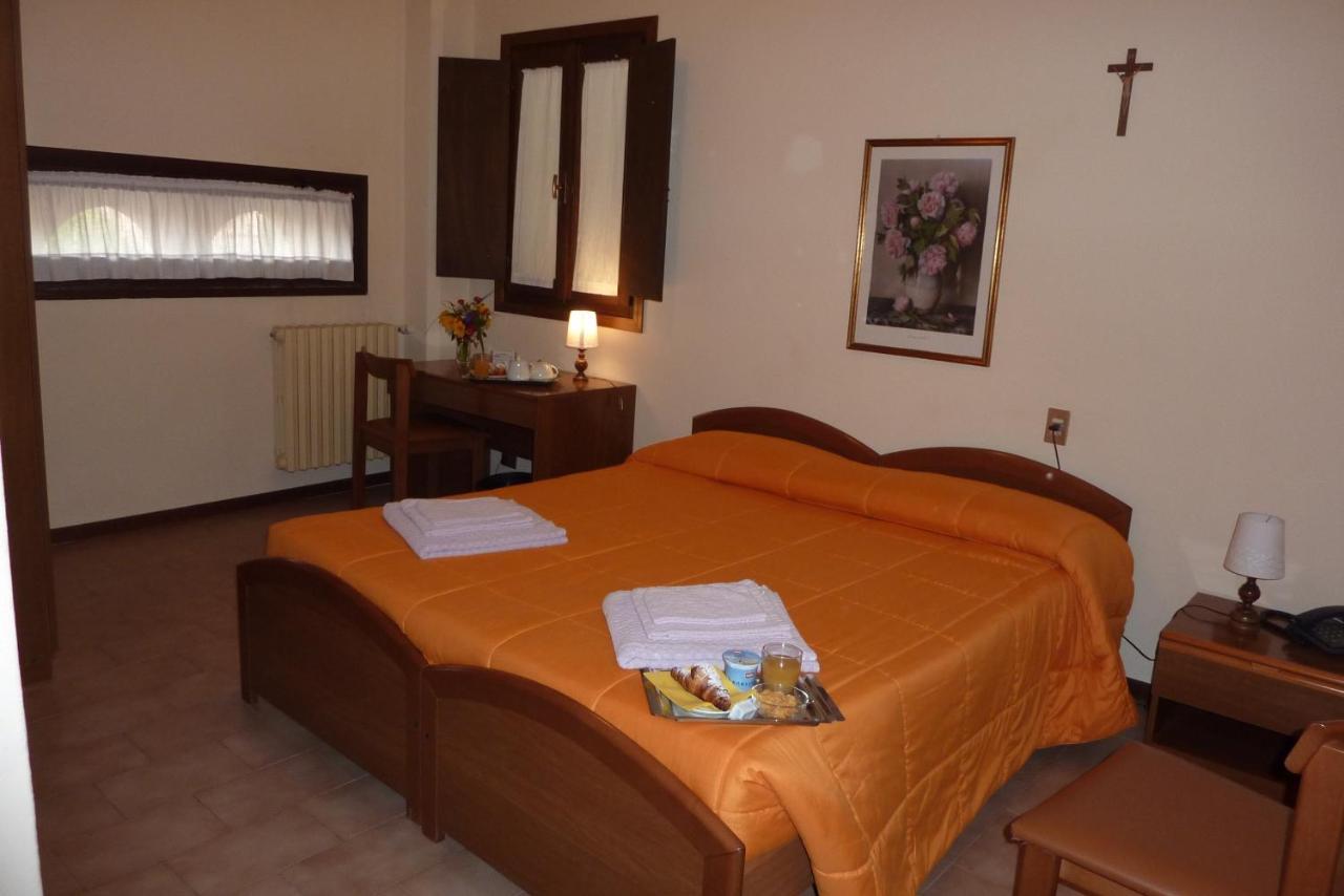 Villa Santa Maria Dell'Arco - Centro Oreb Cazzago San Martino Zewnętrze zdjęcie