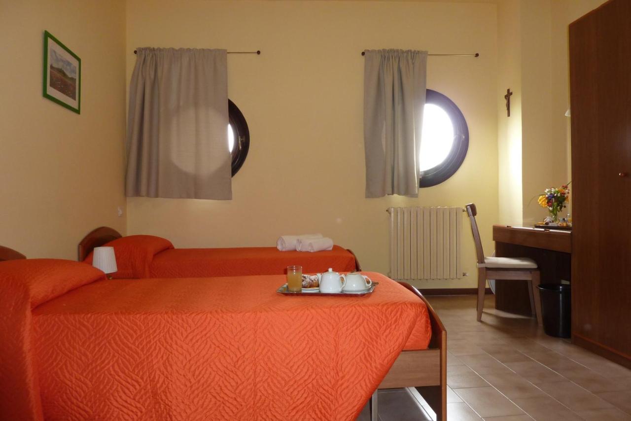 Villa Santa Maria Dell'Arco - Centro Oreb Cazzago San Martino Zewnętrze zdjęcie